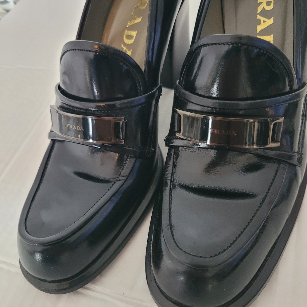 Vintage Leather Prada Loafers Heel - Picture 10 of 15